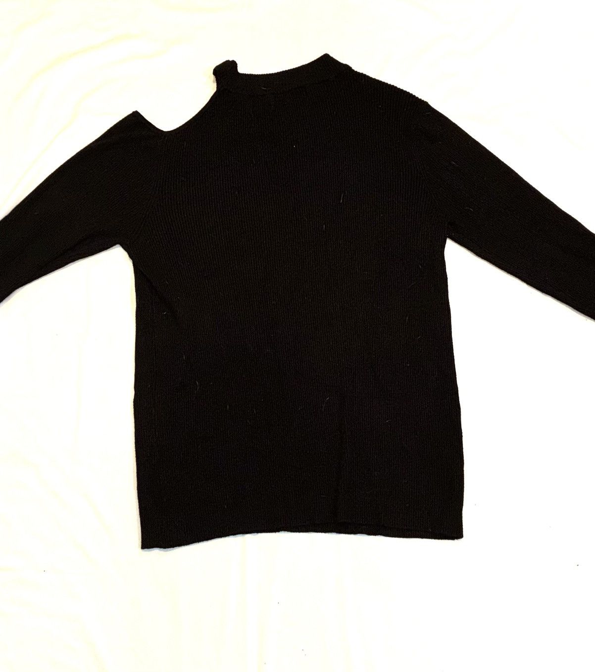 Vintage Suzanne Betro Shoulder Cut-out Sweater Size ONE SIZE - 3 Thumbnail