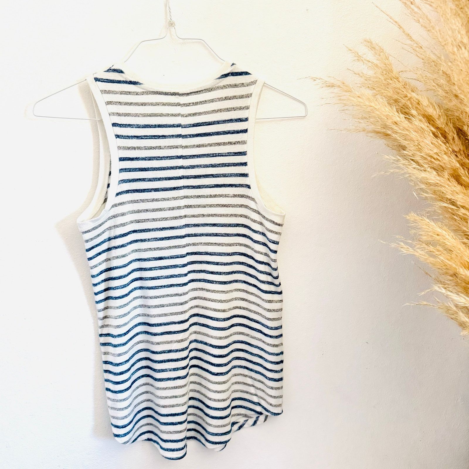 Target Basics TARGET White Blue Grey Stripe Sweater Knit Tank Top Shirt XS Size XS / US 0-2 / IT 36-38 - 5 Thumbnail