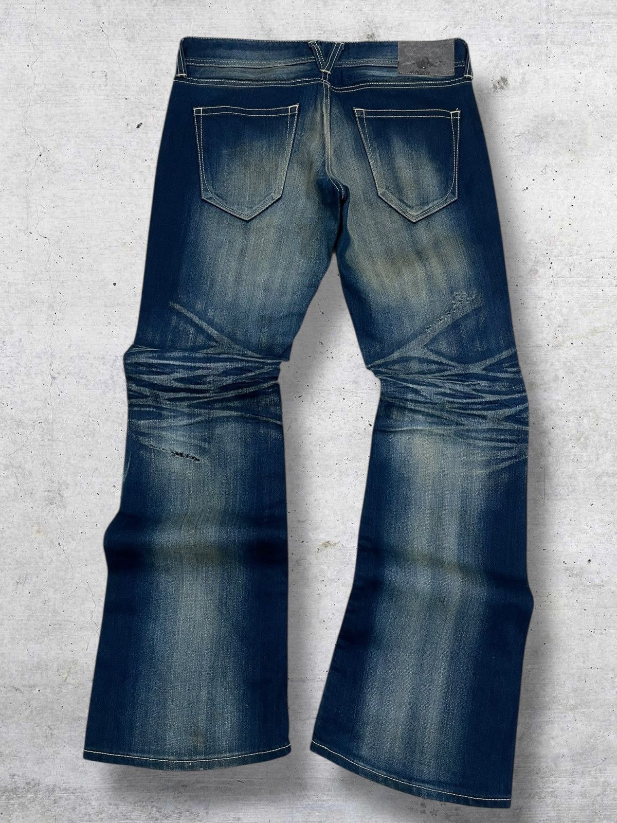 Vanquish VINTAGE MUDWASH FLARED JAPAN DESIGNER VANQUISH GOLD DENIM OG Size US 31 - 7 Thumbnail