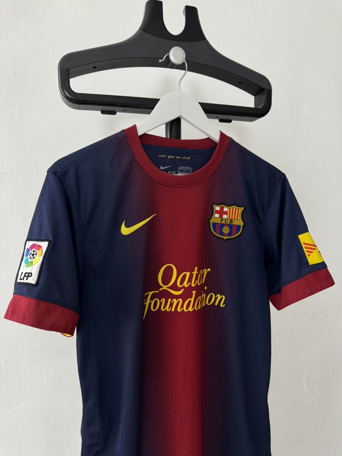 Nike Nike Barcelona 10 Messi 2012 2013 Home Jersey Size US S / EU 44-46 / 1 - 8 Thumbnail
