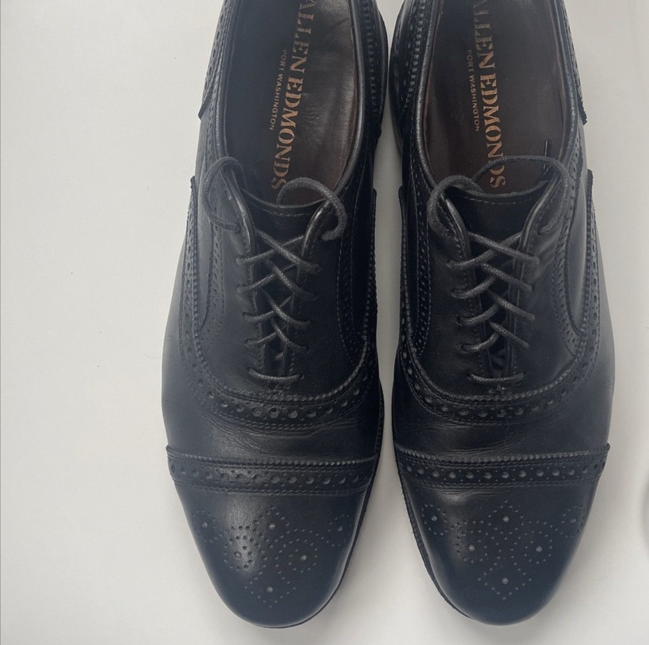 Allen Edmonds Strand Cap-Toe Oxford Dress Shoe Black Leather display picture 2
