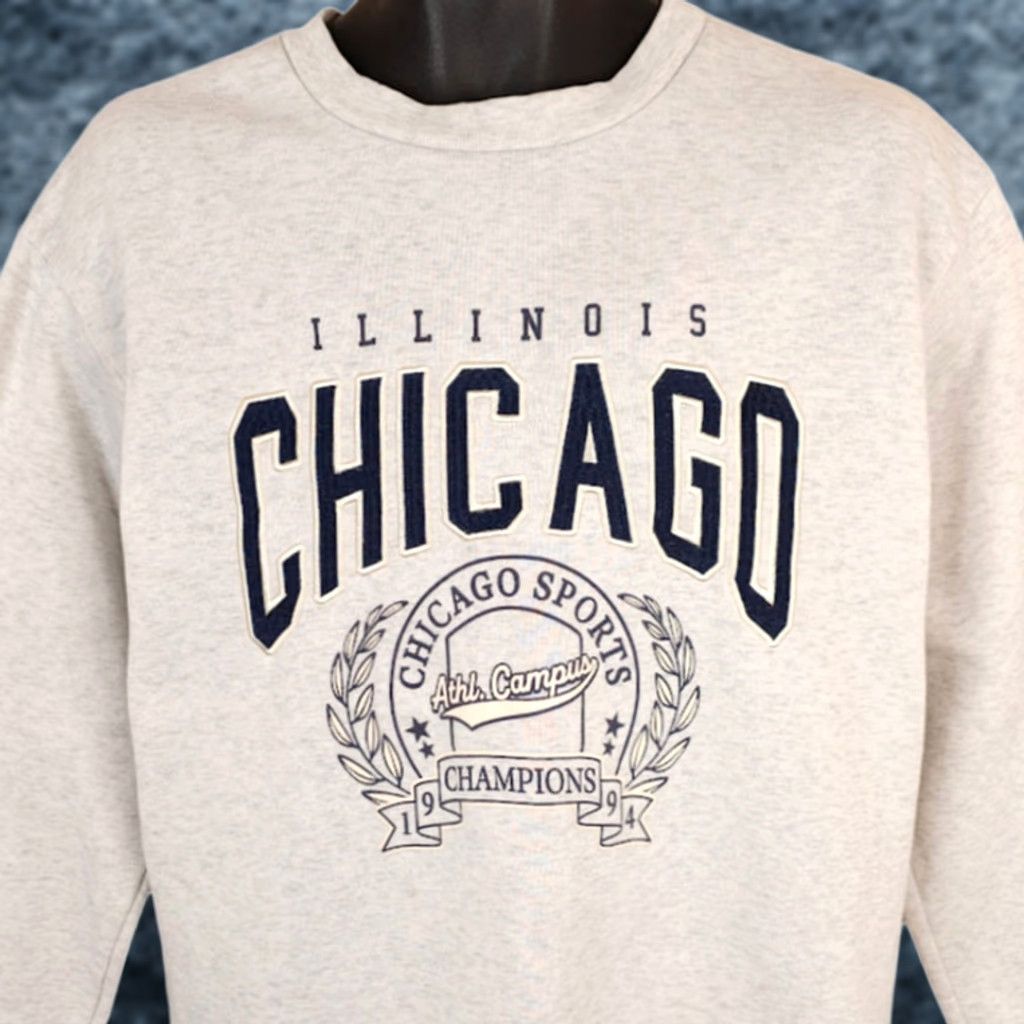 Vintage VINTAGE Chicago Illinois Sweatshirt Mens Size Medium Gray Sports Travel Destination Size US M / EU 48-50 / 2 - 1 Thumbnail