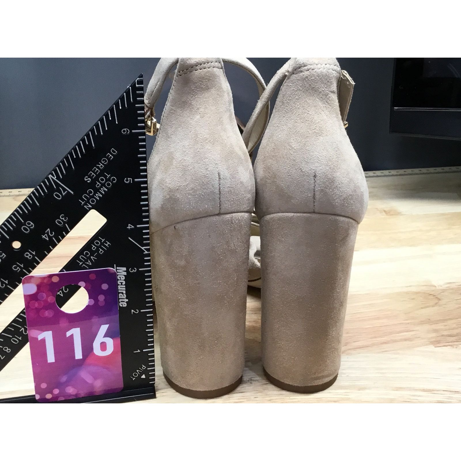 Sam Edelman Sam Edelman Yancy Beige Suede Women's Platform Sandals 10 Size US 10 / IT 40 - 3 Thumbnail