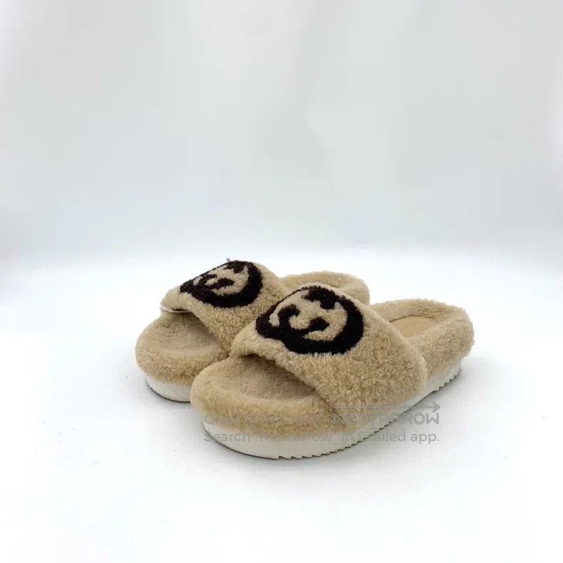 Gucci Gucci Light brown double G plush casual flat fur slippers Size US 5.5 / IT 35.5 - 1 Thumbnail