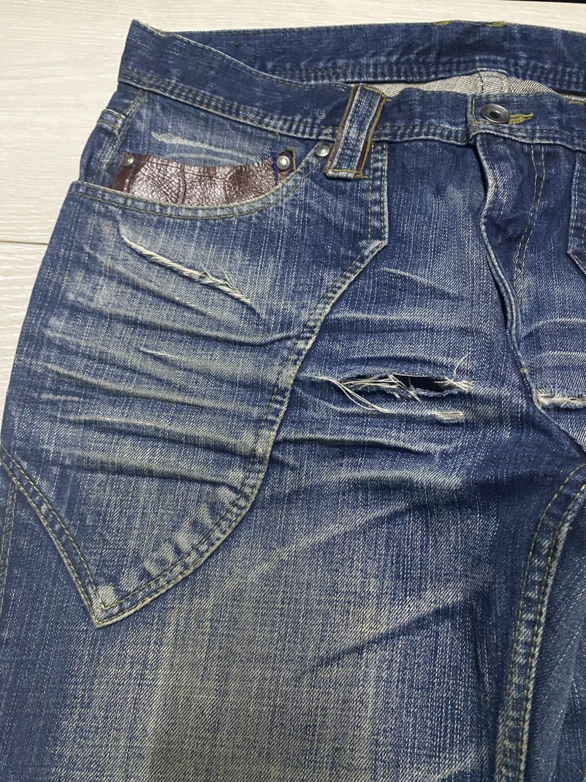 If Six Was Nine Vintage Nicole Club For Men Distressed BootCut Flare Jeans Size US 33 - 9 Thumbnail