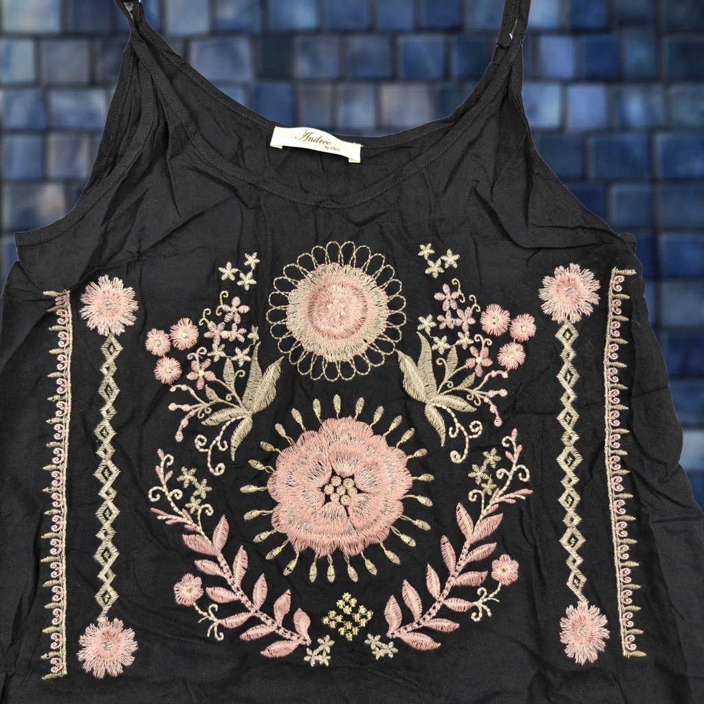 Vintage Andree By Unit Tank Top Womens S Black Embroidered Boho Tunic Ruffle Hem Sleeveless Camisole Slipp Size S / US 4 / IT 40 - 1 Thumbnail