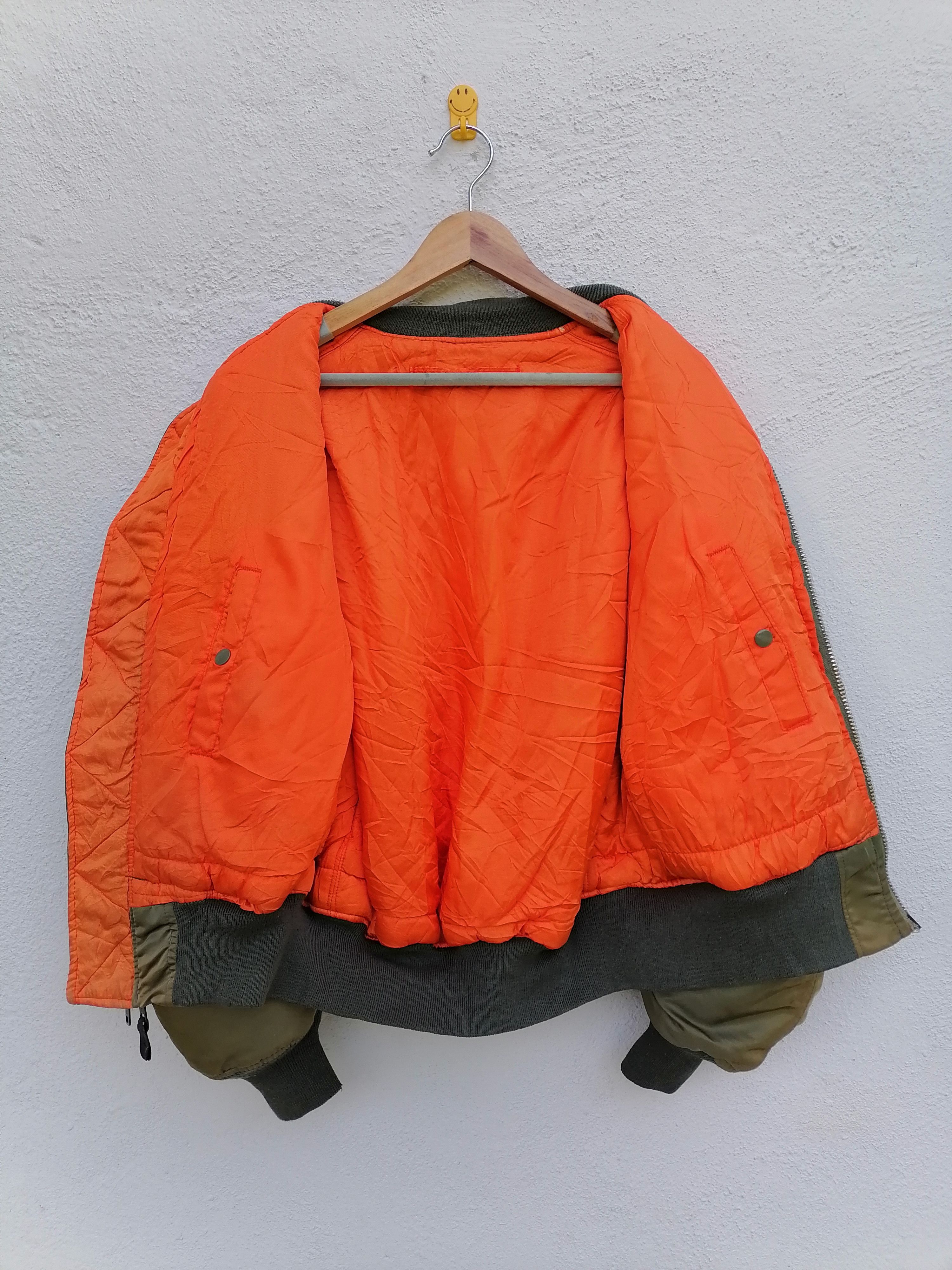 Avirex × Vintage Vintage Avirex Usa MA-1 Sun Faded Bomber Jackets Size US L / EU 52-54 / 3 - 6 Thumbnail