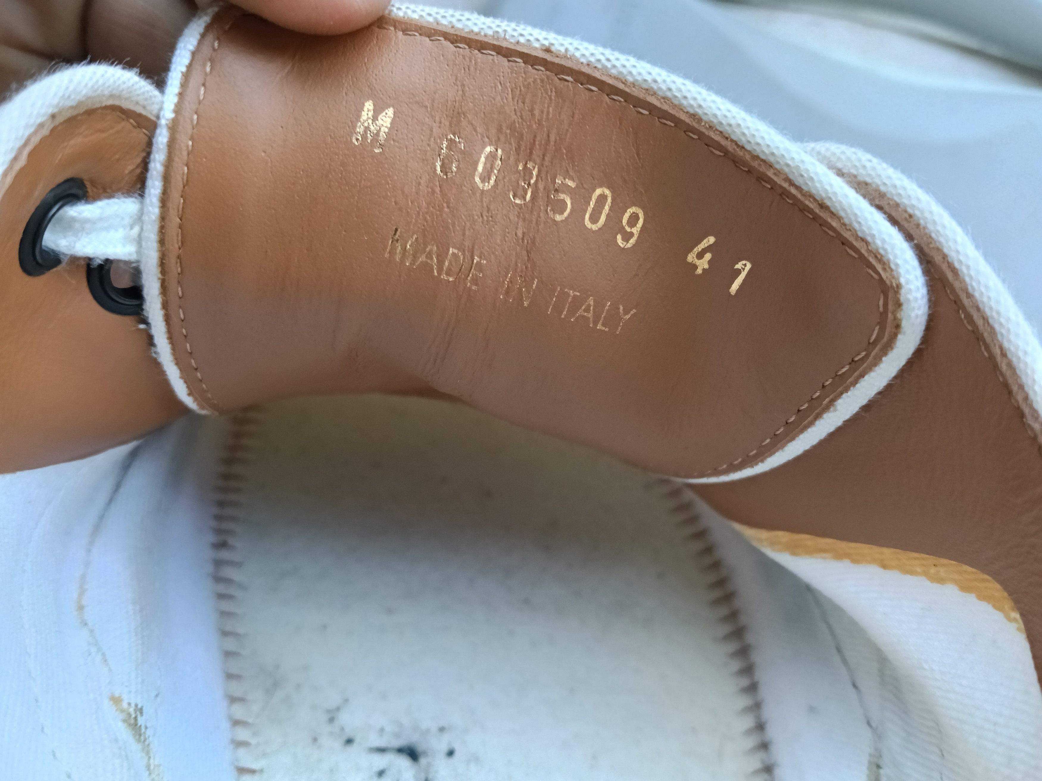 Saint Laurent Paris Saint Laurent Venice off-white canvas sneakers Size US 8 / EU 41 - 10 Thumbnail