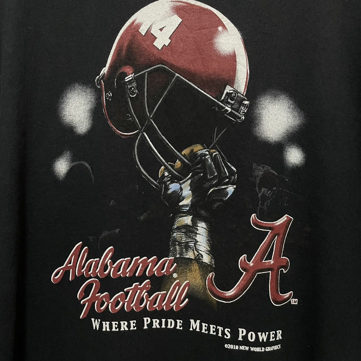 NFL × Vintage Vintage 2010 Alabama Football NCAA T Shirt Size US XXL / EU 58 / 5 - 2 Thumbnail