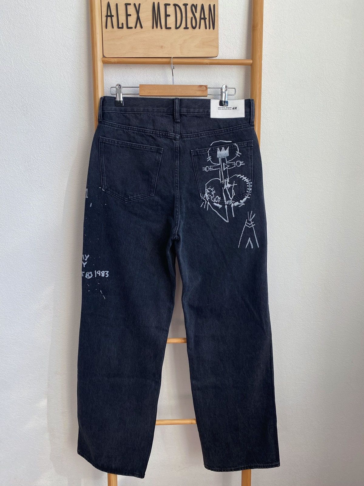 H&M × Jean-Michel Basquiat × Who Decides War Who Decides War Baggy denim jeans H&M x Basquiat x Ev&Tela Size US 34 / EU 50 - 9 Thumbnail
