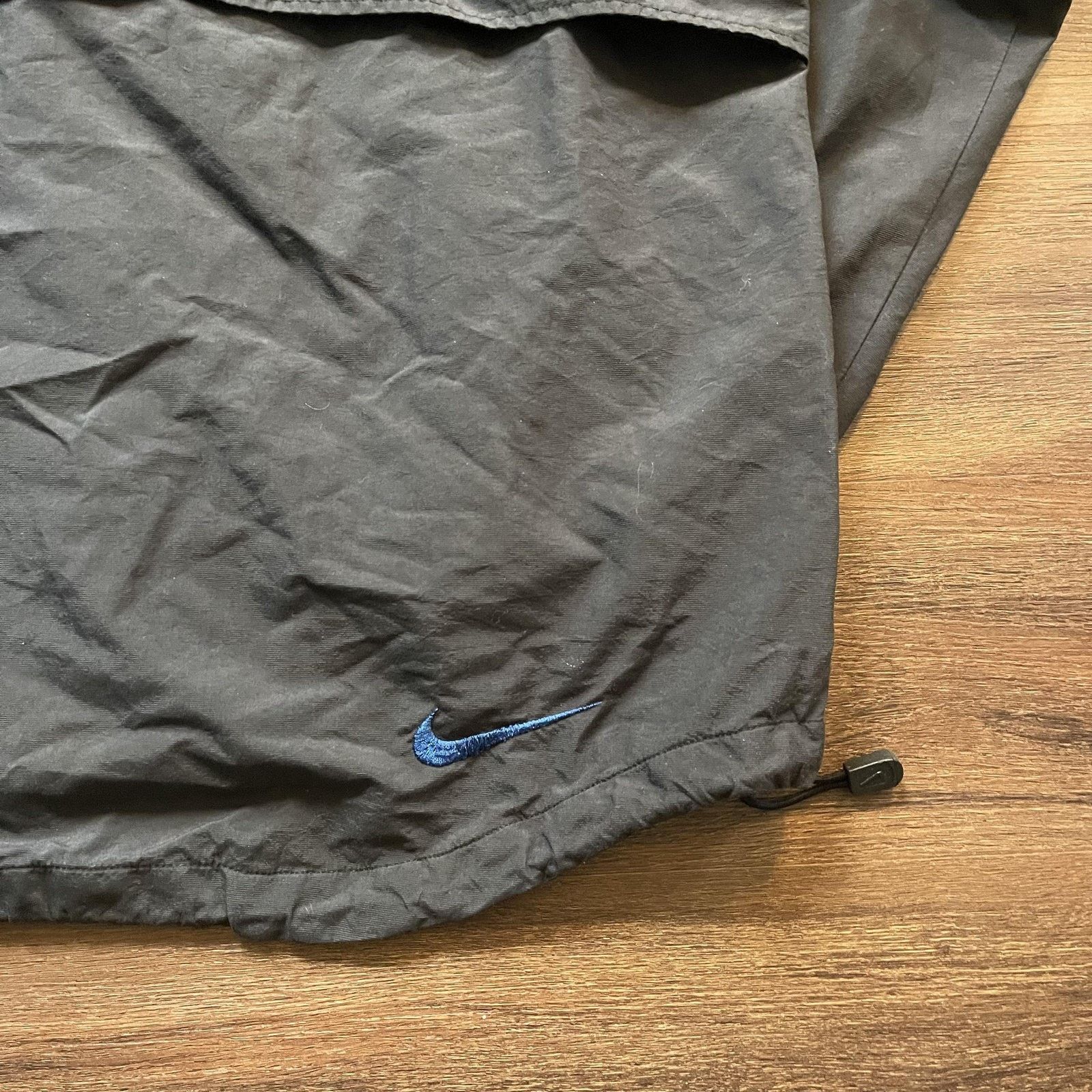 Nike Nike Jacket Mens Small Black Windbreaker Hooded Nylon Zip Size US S / EU 44-46 / 1 - 12 Thumbnail