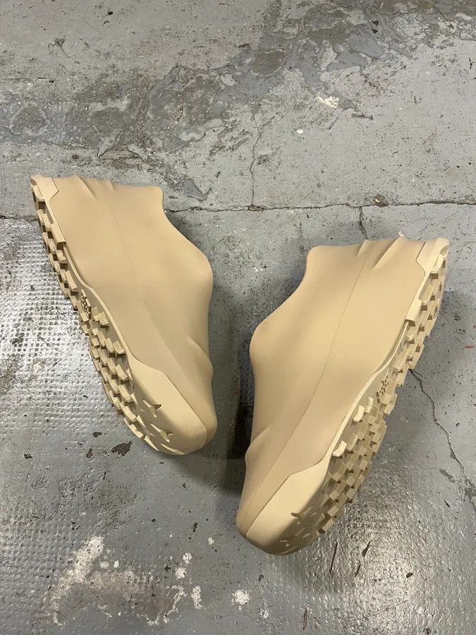 Givenchy Givenchy Mallow Beige Shoes Size US 13 / EU 46 - 4 Thumbnail