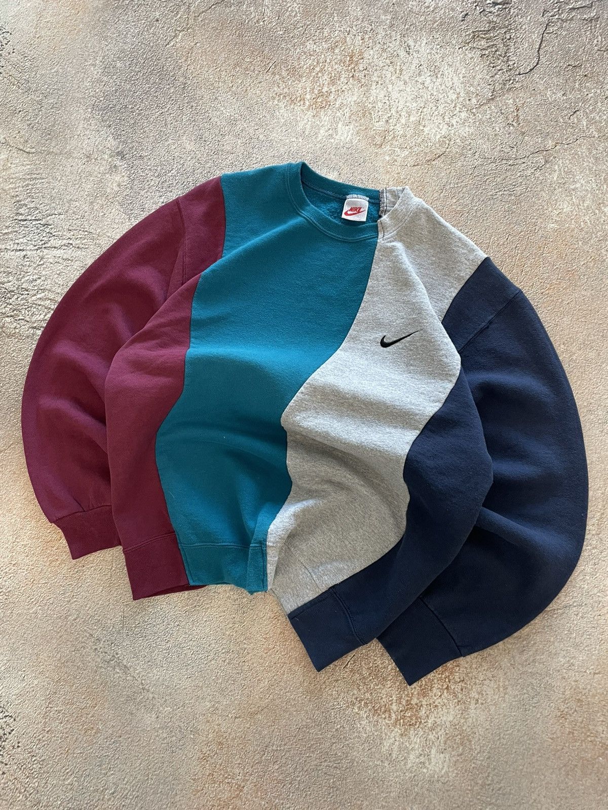 Nike Vintage Nike Custom Made Sweatshirt Small Logo Size US S / EU 44-46 / 1 - 2 Thumbnail