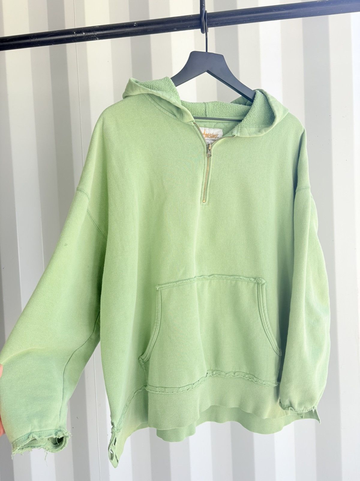 Vintage Vintage Blank Faded Sweatshirt Grunge Thrashed Size US XL / EU 56 / 4 - 3 Thumbnail