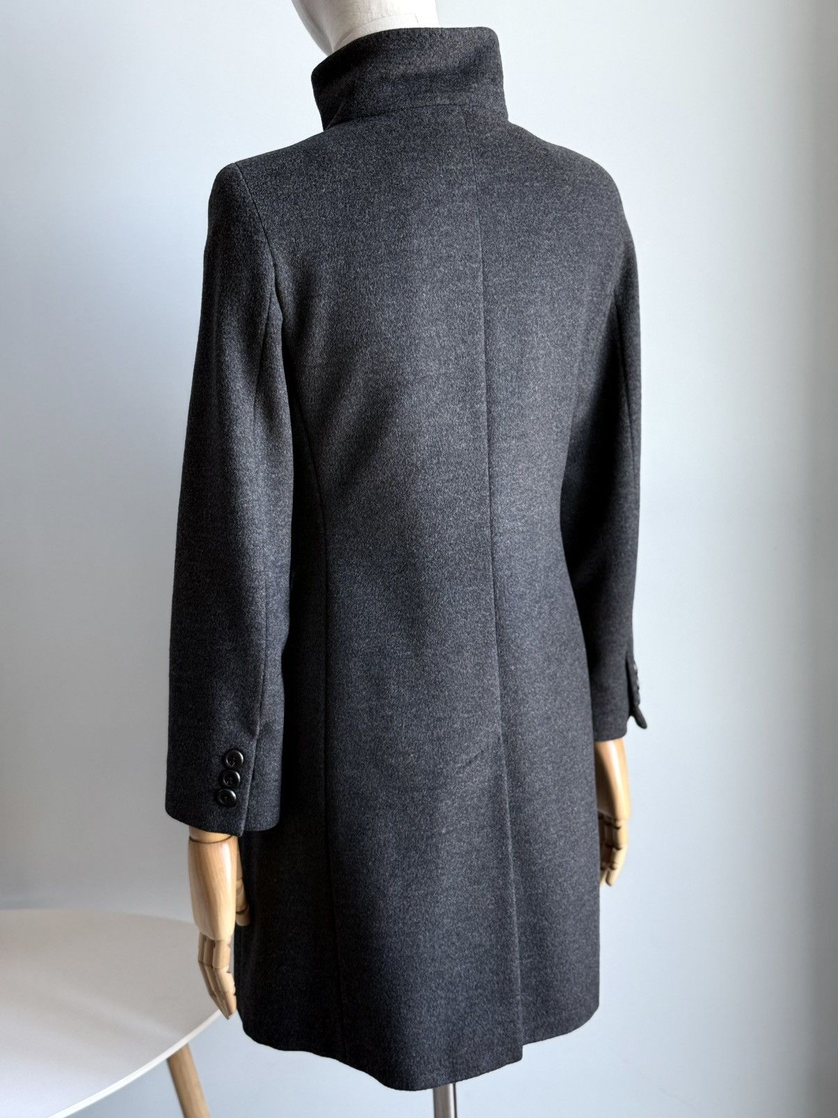 Max Mara Max Mara Studio Gray Virgin Wool Coat Tailored Mid Length Size XS / US 0-2 / IT 36-38 - 7 Thumbnail