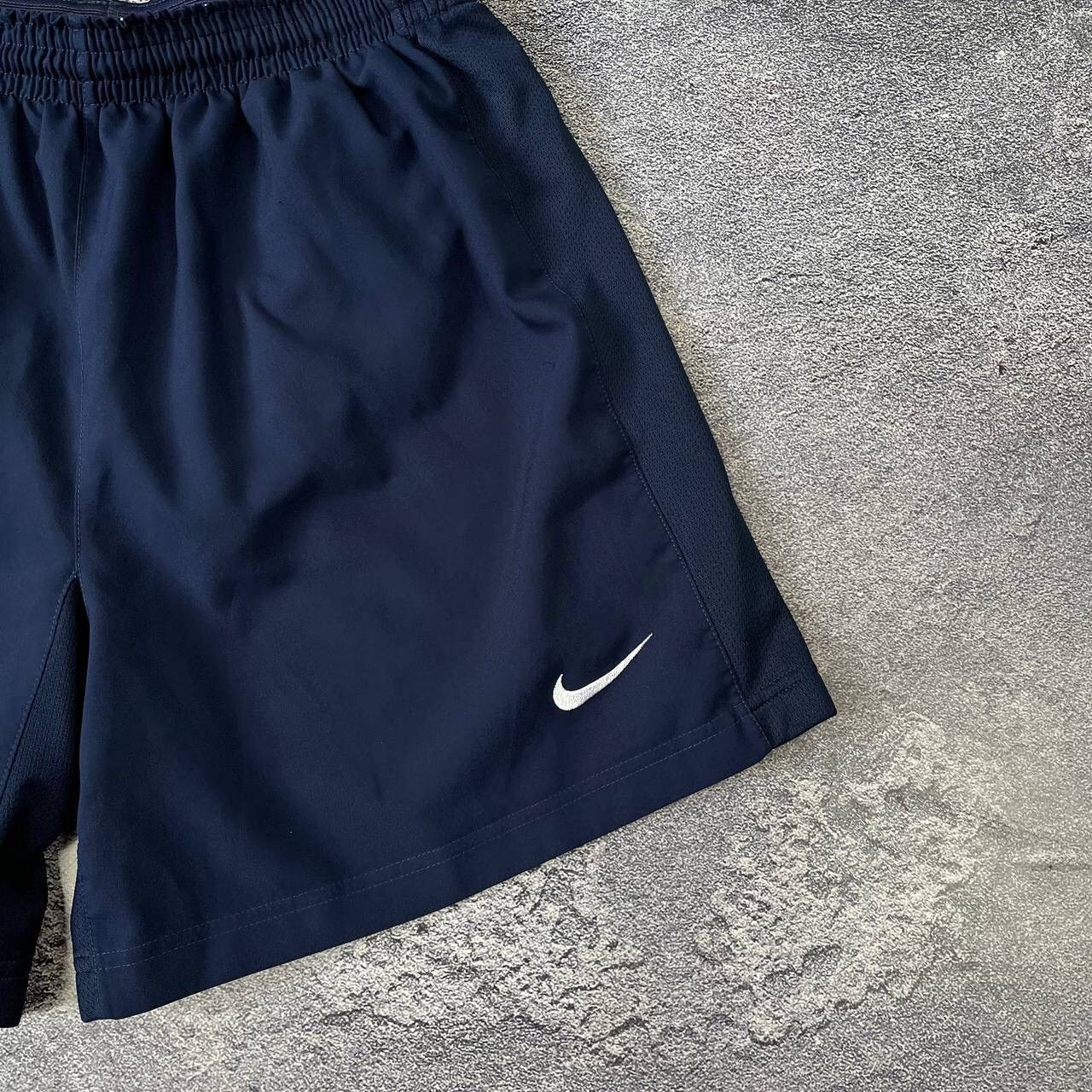 Nike VTG Nike Shorts Mens Big Logo Total 90 Drifit Soccer Shorts Size US 35 - 11 Thumbnail