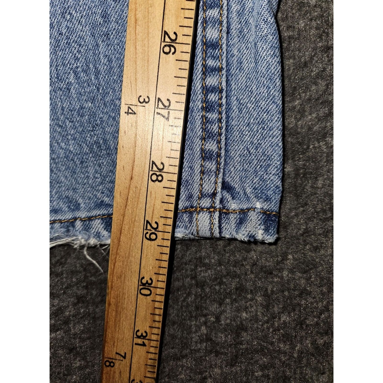 Jordache VINTAGE Jordache Jeans Womens 15/16 Light Blue High Rise Mom Distressed 90s Jeans Size 36" / US 14 / IT 50 - 5 Thumbnail
