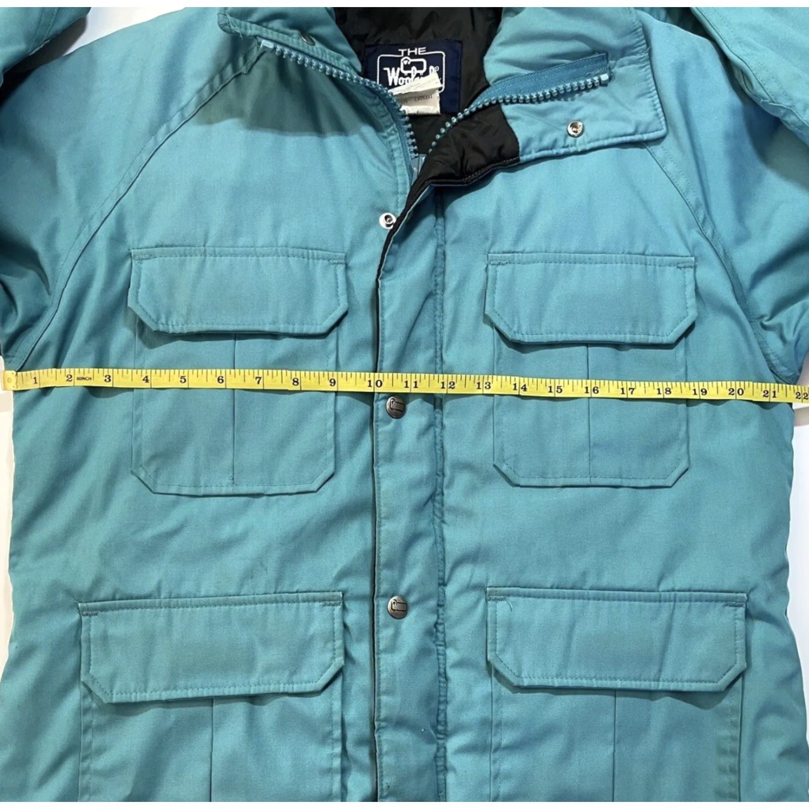 VINTAGE Woolrich Coat Parka Jacket Long Sleeve Women’s M Medium Blue Lined Hooded Water Resistant Full Zip Pockets Zipper USA Theme Casual