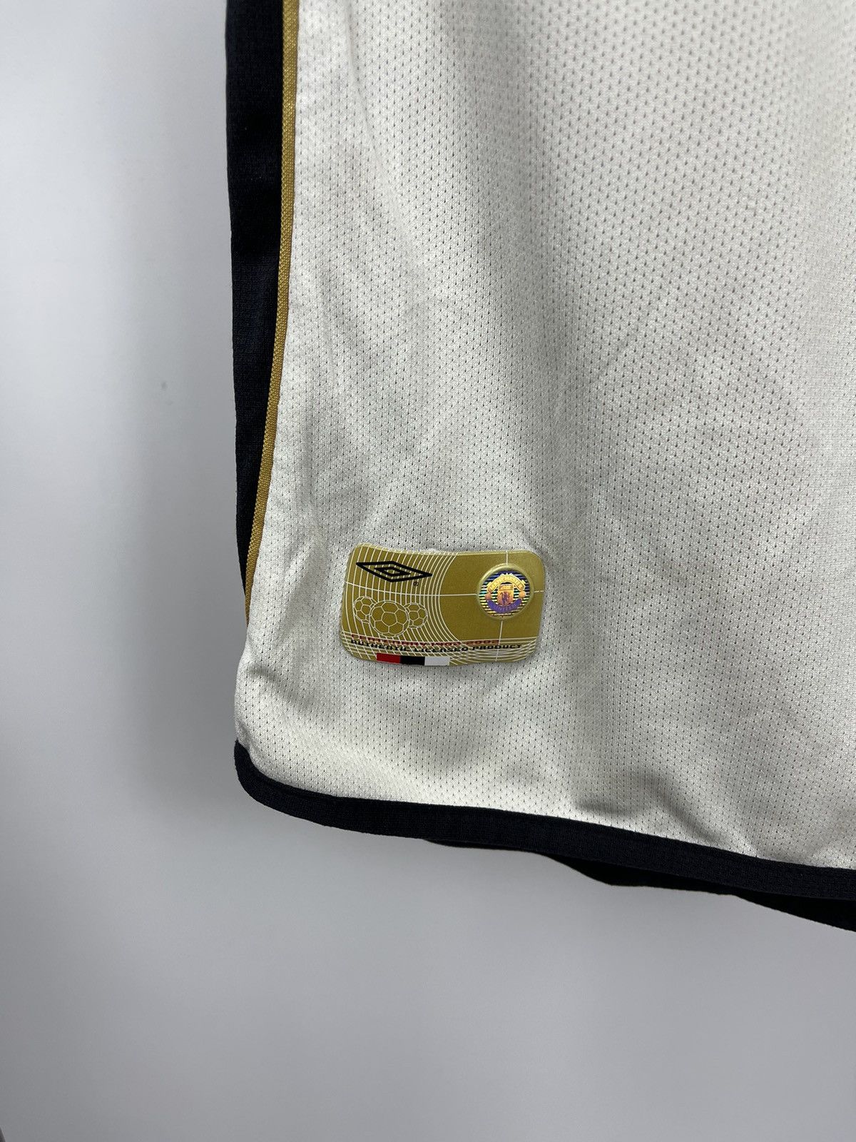 Umbro Manchester United Away football shirt 2001 #4 Veron Jersey S Size US S / EU 44-46 / 1 - 4 Thumbnail
