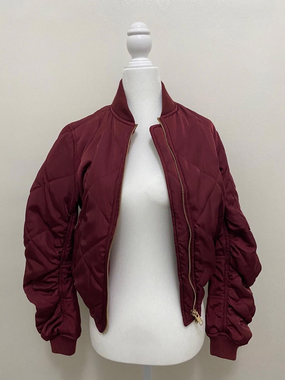 Lulus LULUS Quilted Bomber Jacket in Burgundy (X-SMALL) Size XS / US 0-2 / IT 36-38 - 6 Thumbnail