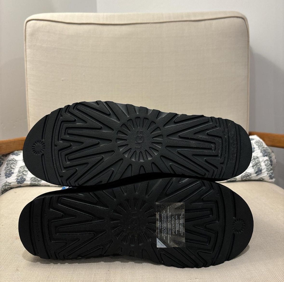 Palace × Ugg Ugg x Palace Lightning Classic Short Boot Size US 9 / EU 42 - 6 Thumbnail