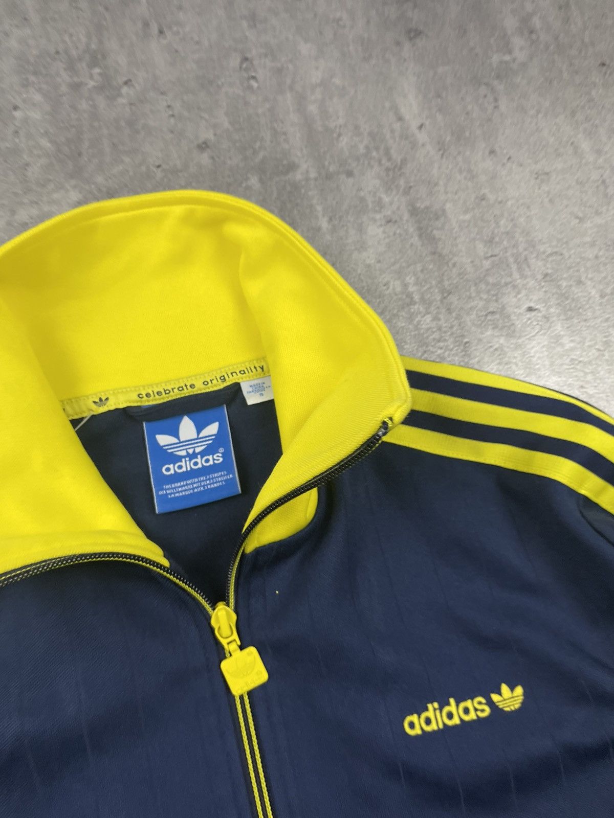 Adidas × Japanese Brand × Vintage Adidas 3 stripes zip hoodie track suit top retro vintage 00s Size US S / EU 44-46 / 1 - 7 Thumbnail