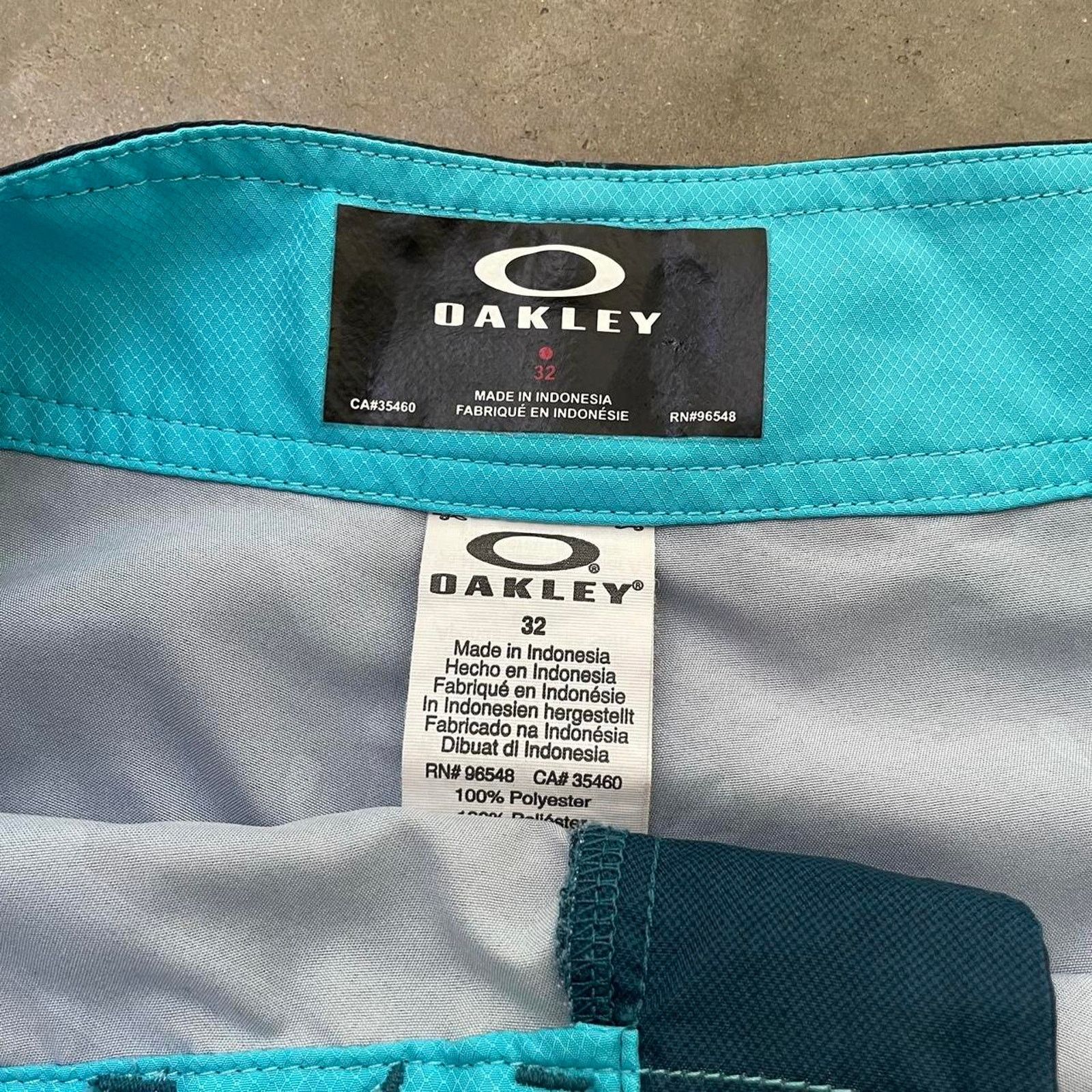 Oakley Oakley Blue Patterned Swim Shorts Size US 32 / EU 48 - 4 Thumbnail