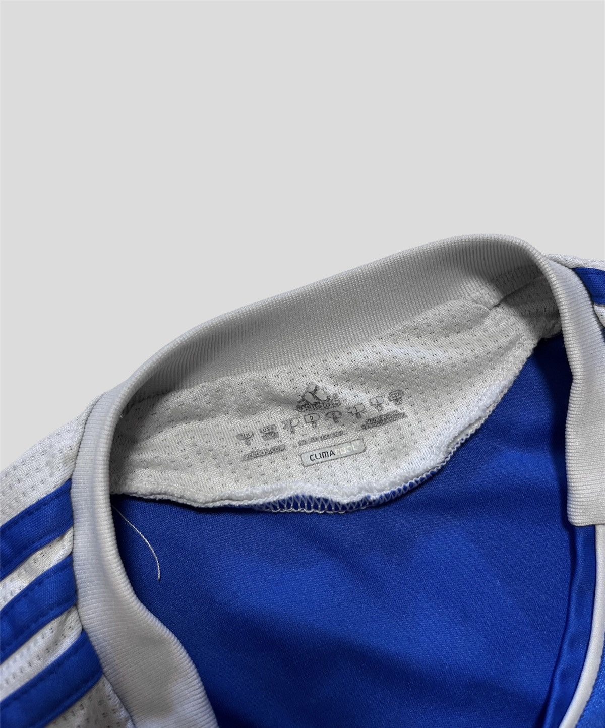 Vintage Vintage Adidas Chelsea MATA Jersey Size US M / EU 48-50 / 2 - 6 Thumbnail