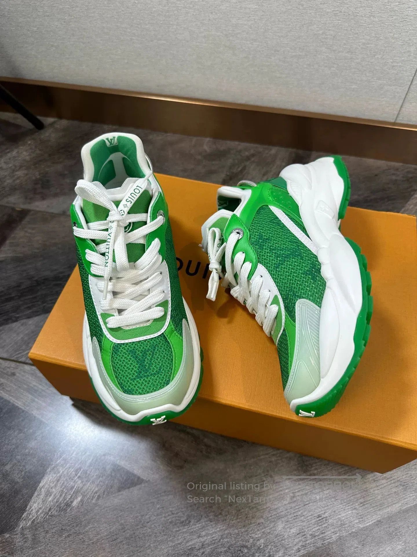Louis Vuitton LV Run 55 Green Logo Dad Sneakers. Size US 5 / IT 35 - 3 Thumbnail