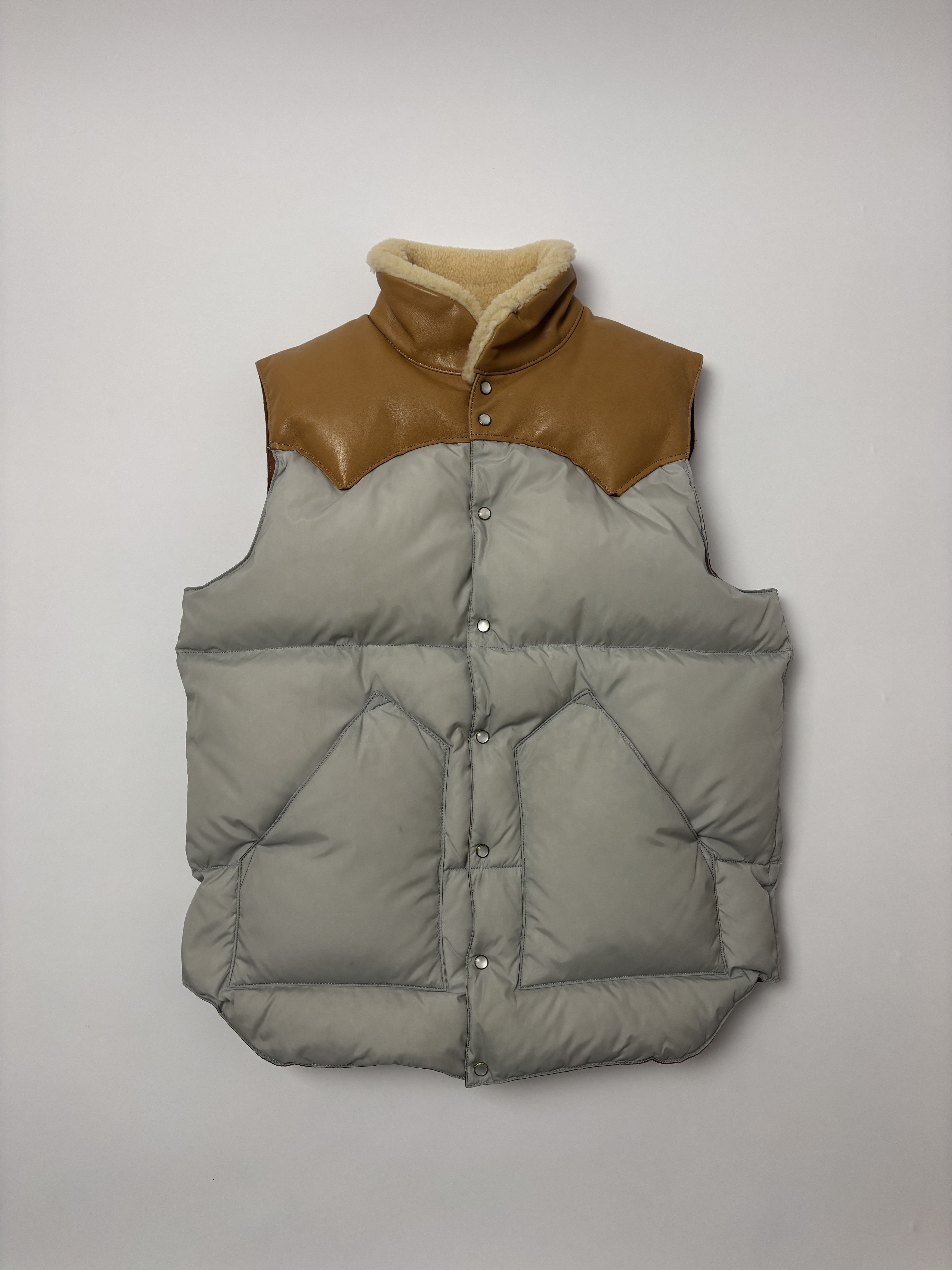 Rocky Mountain Featherbed Rocky Mountain Featherbed Vest Grey Leather Yoke Size 42 Size US L / EU 52-54 / 3 - 1 Thumbnail