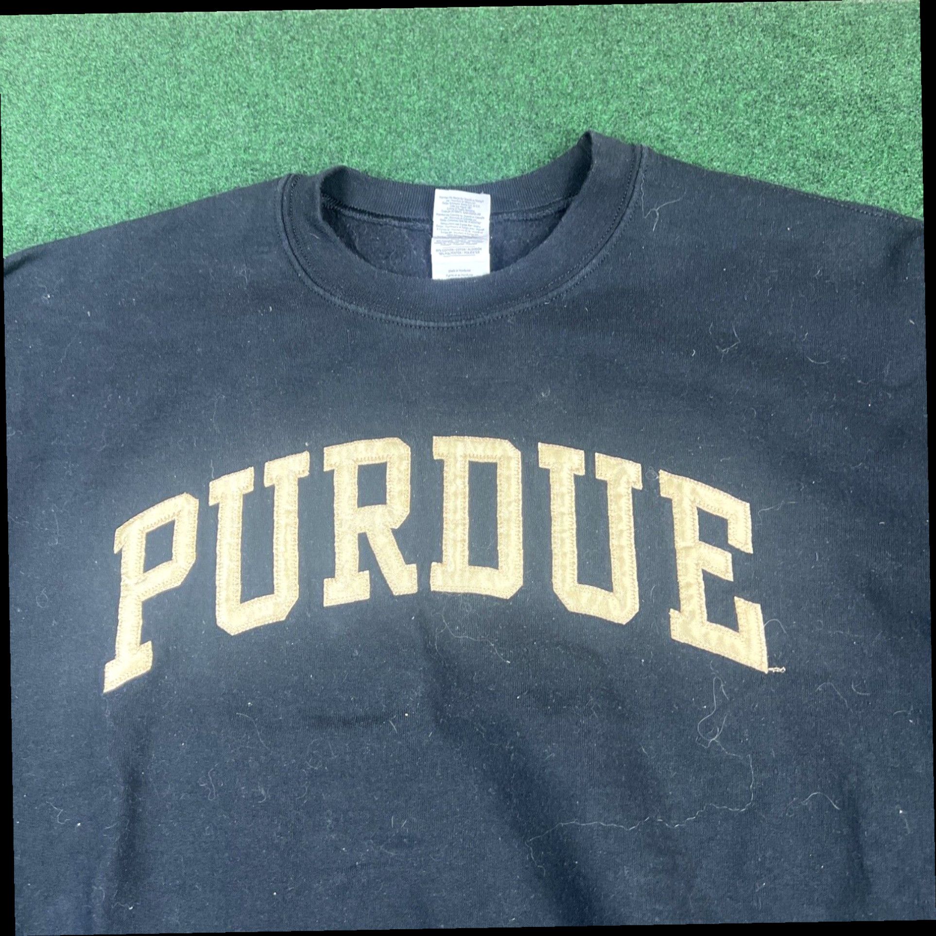 Gildan University of Purdue Sweater Black Size Medium Gildan Size US M / EU 48-50 / 2 - 2 Thumbnail