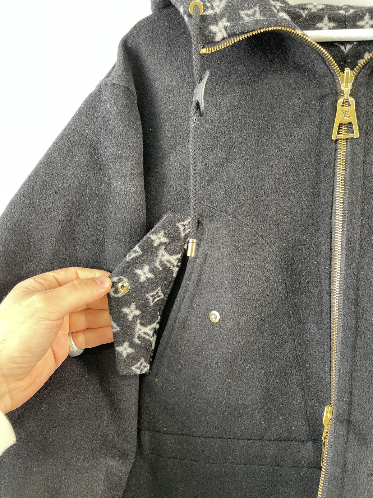 Louis Vuitton Louis Vuitton reversible Size US L / EU 52-54 / 3 - 14 Thumbnail