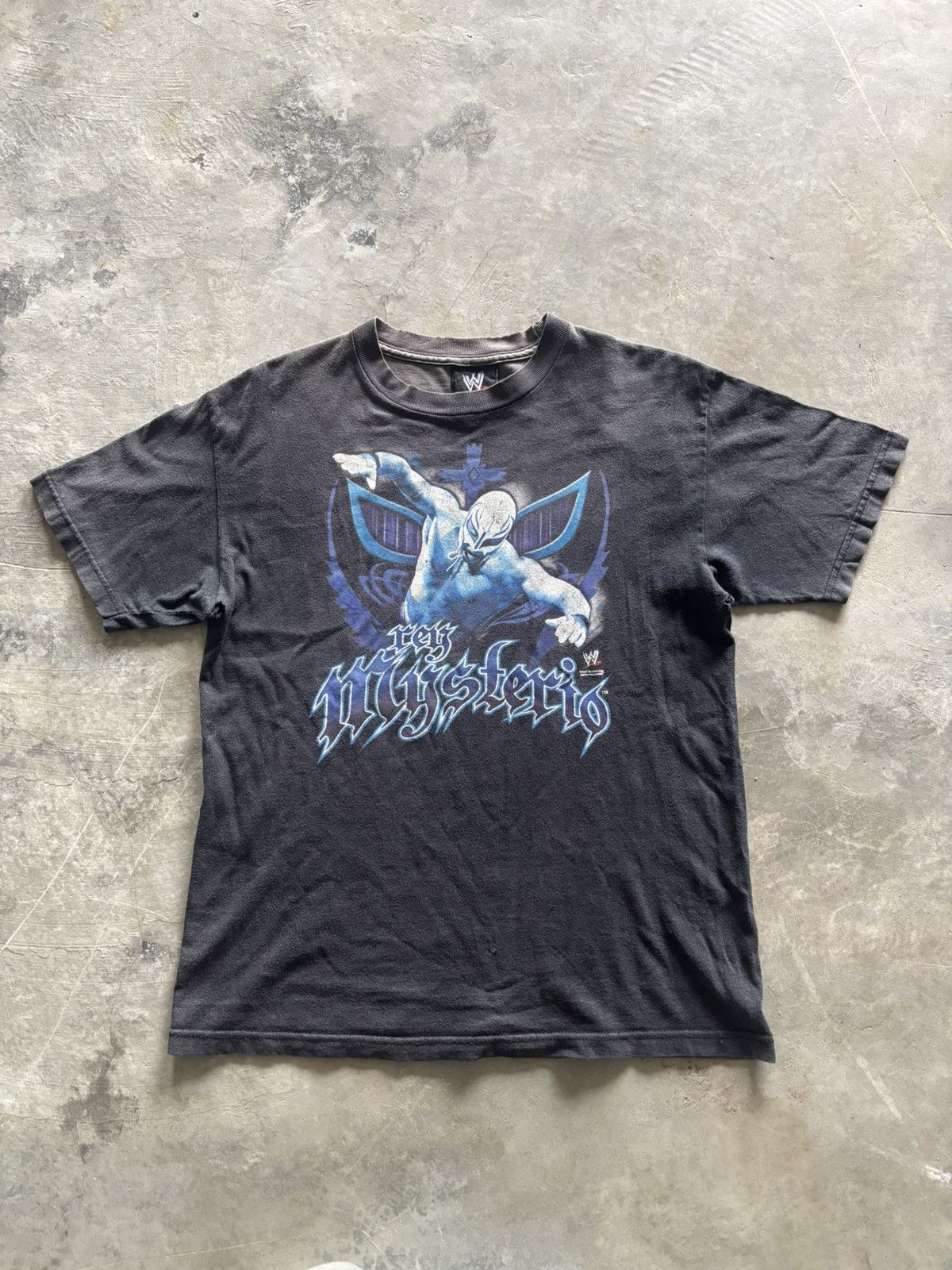 RARE 2005 REY MYSTERIO WWE VINTAGE SHIRT FADED DISTRESSED