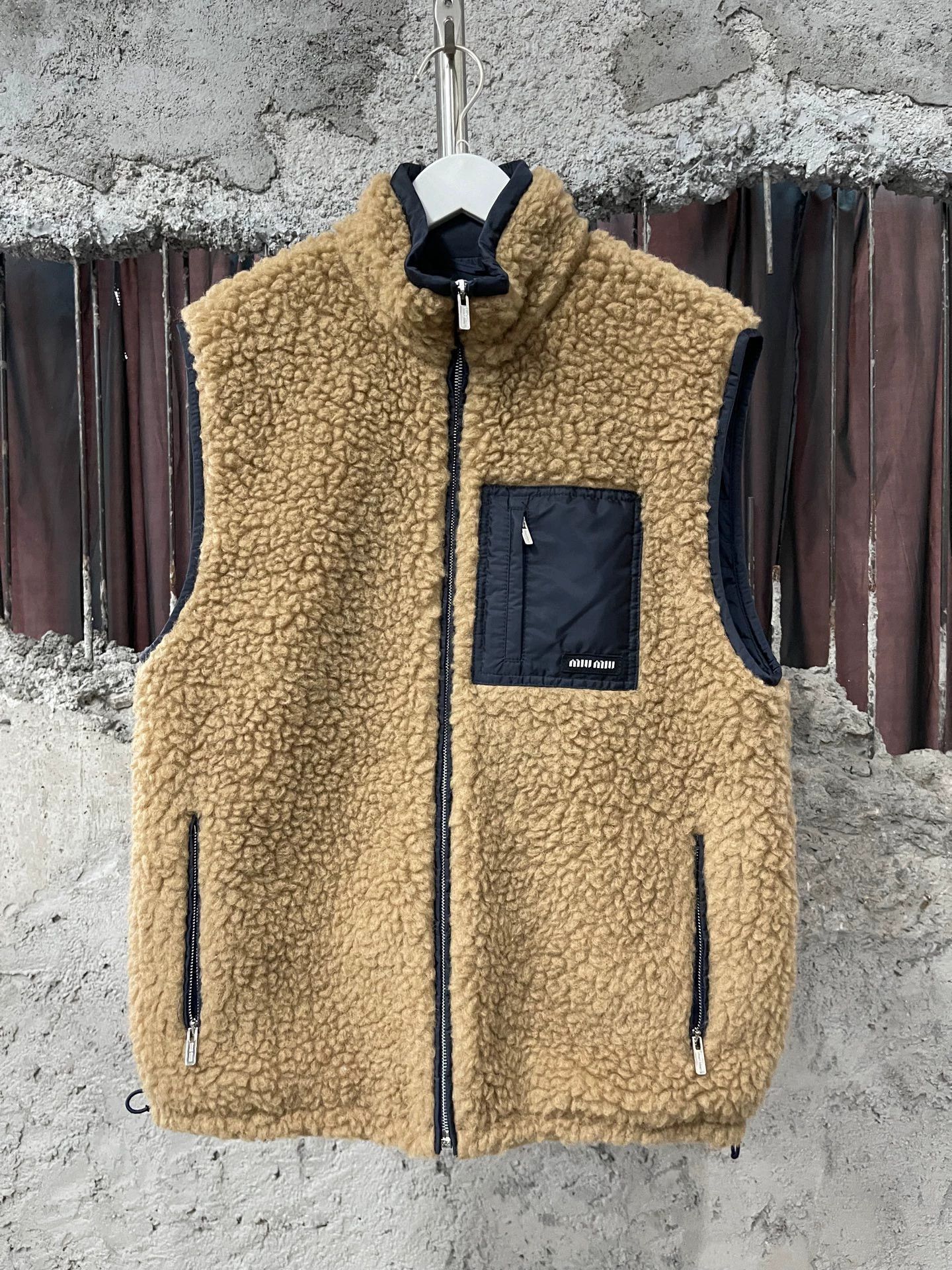 Miu Miu MIUMIU Teddy Vest 40 New Size S / US 4 / IT 40 - 1 Thumbnail