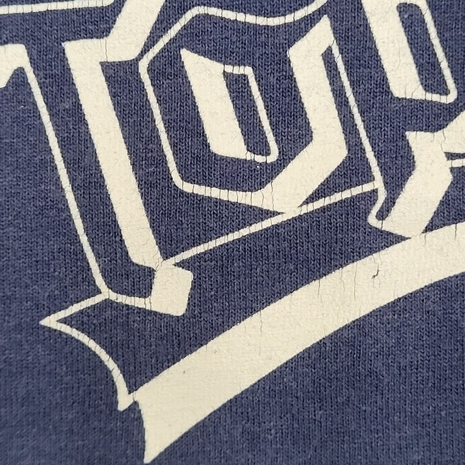 Vintage Vintage 90s Screen-Stars Shirt Women M/L 19x26 Navy-Blue USA Size L / US 10 / IT 46 - 7 Thumbnail