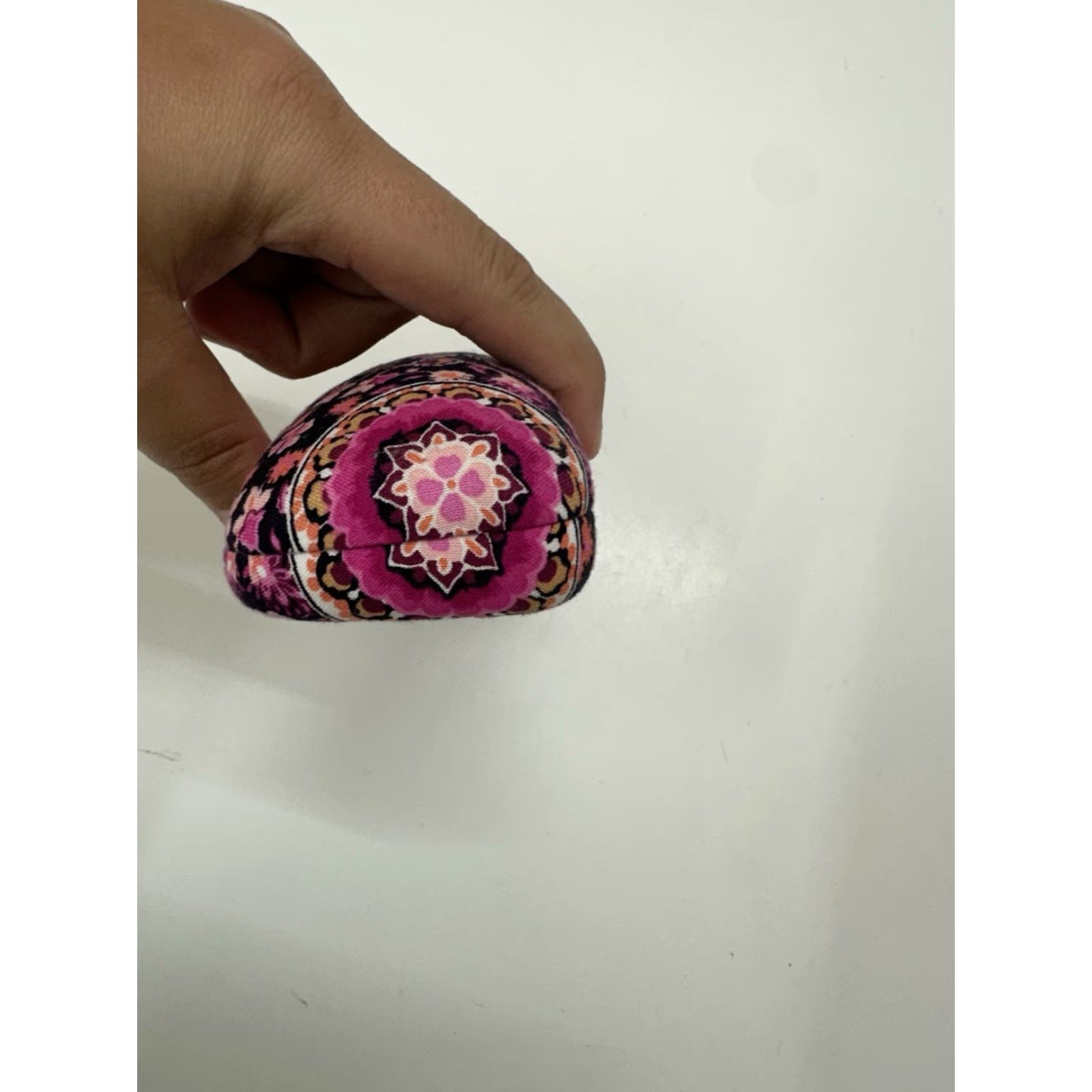 Vera Bradley Vera Bradley Raspberry Medallion Hardshell Glasses Case Eyeglasses Cover Clutch Unisex Adults Small Raspberry Paisley Vintage No Size ONE SIZE - 6 Thumbnail
