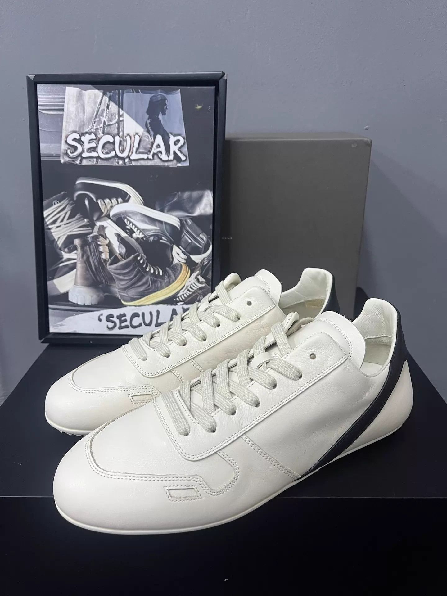 Rick Owens Rick Owens 25FW Cream Minimalist Low Sneakers K34 Size US 6 / IT 36 - 1 Thumbnail