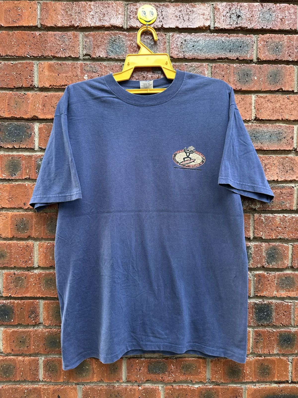 Guess Vintage Guess World Tournament Of Surfing .Hawaii Faded Tee Size US L / EU 52-54 / 3 - 6 Thumbnail