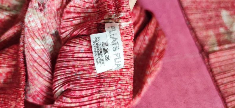 Issey Miyake Issey Miyake size:3 Pink Mosaic pleated cardigan Size M / US 6-8 / IT 42-44 - 8 Thumbnail