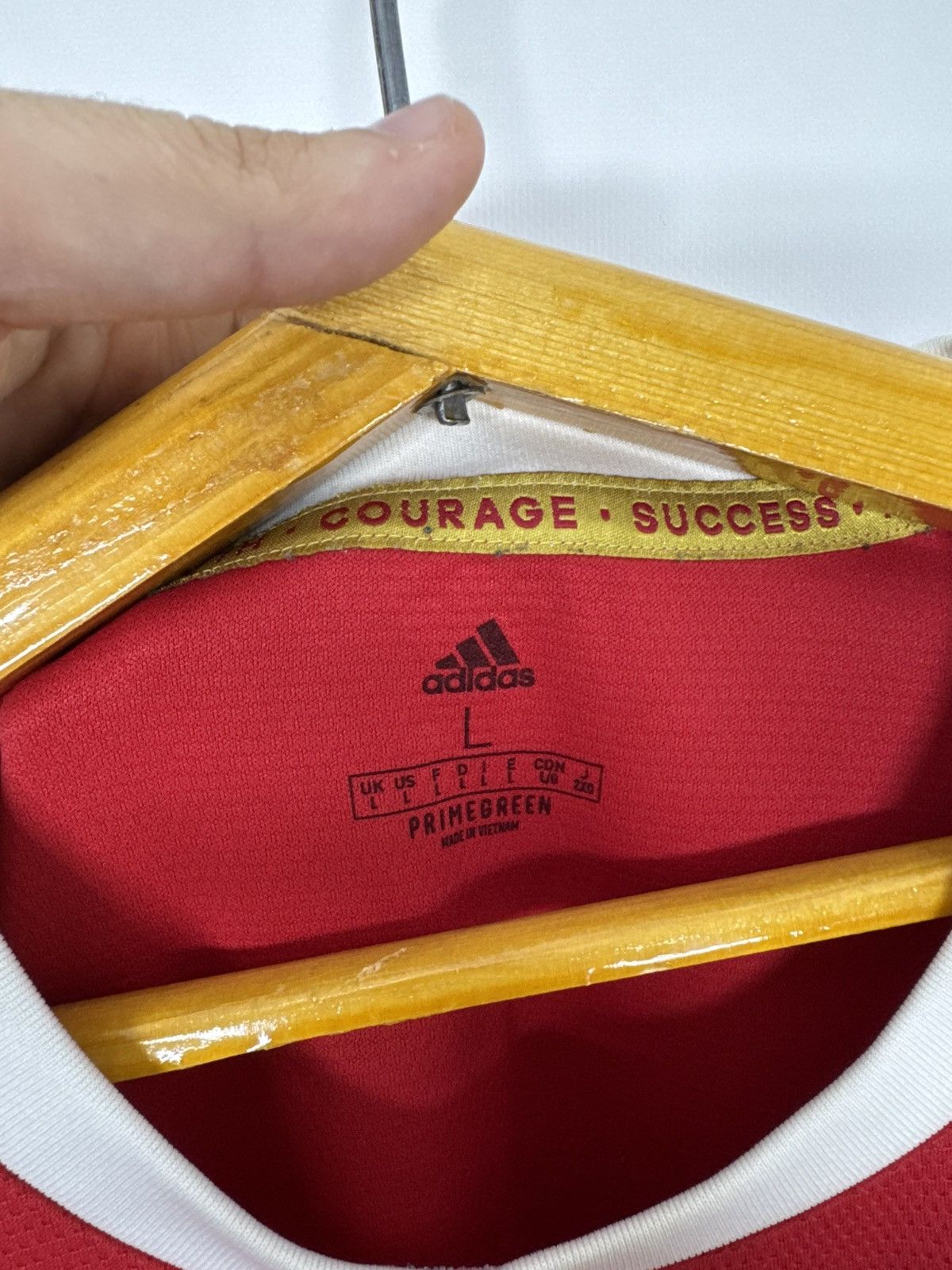 Adidas Manchester United 2021/2022 home football shirt Size US L / EU 52-54 / 3 - 9 Thumbnail