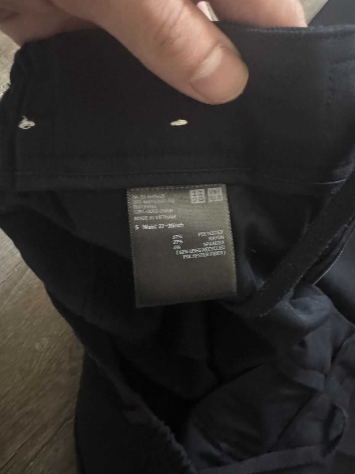 Uniqlo Uniqlo Men’s Navy Trousers Size US 30 / EU 46 - 3 Thumbnail