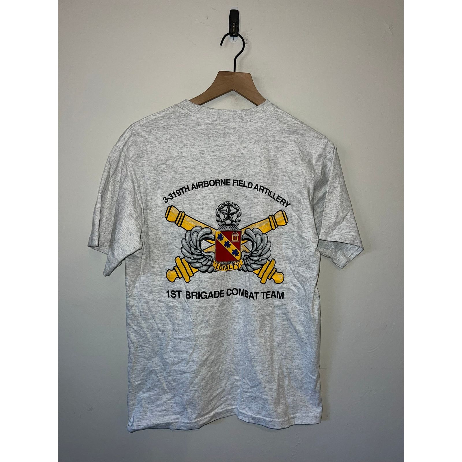 Anvil Vintage 1st Brigade Team Shirt Devils In Baggy Pants Tee M Size US M / EU 48-50 / 2 - 1 Thumbnail
