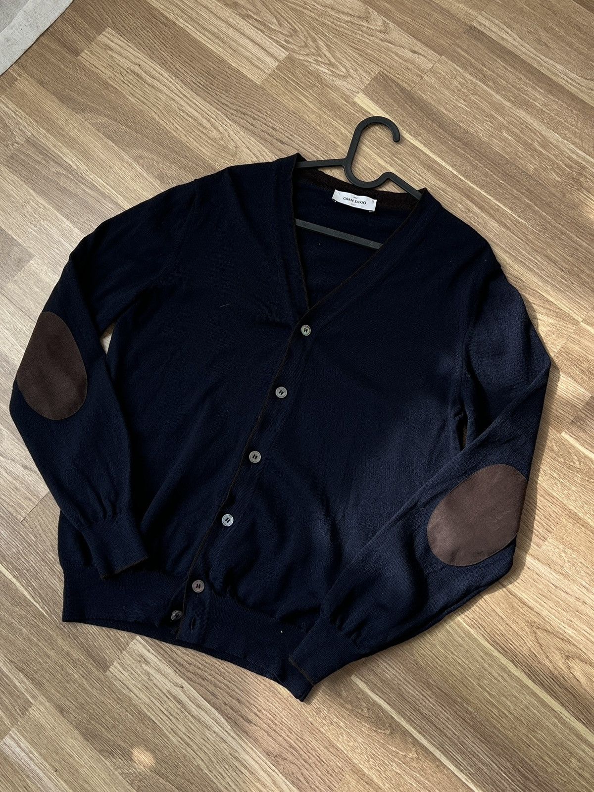 Gran Sasso Gran Sasso Men’s Virgin Wool Navy Blue Cardigan s 48 Italy Size US M / EU 48-50 / 2 - 4 Thumbnail