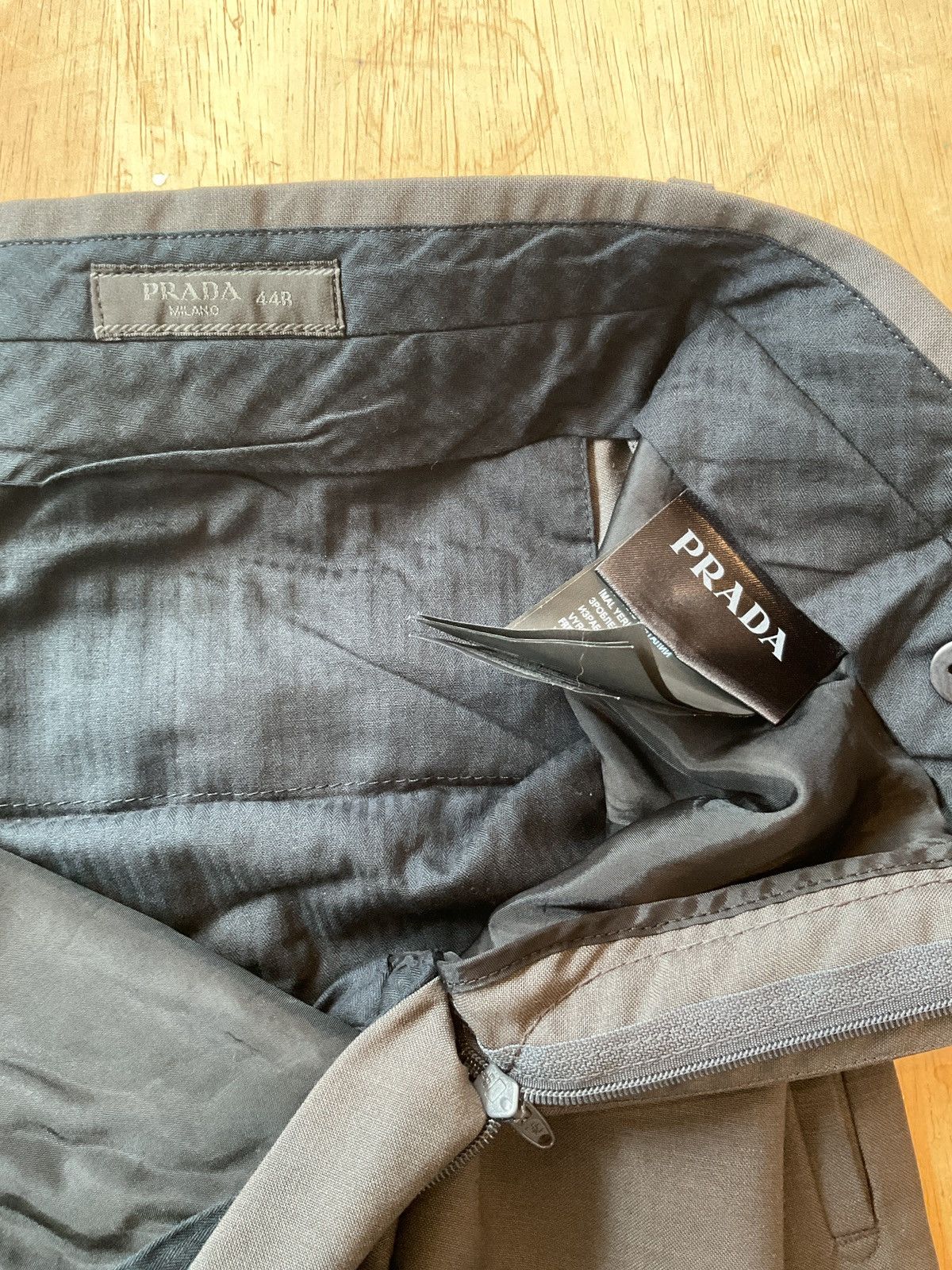 Prada Prada Suit (blazer + trousers) 44R Size 44R - 16 Thumbnail
