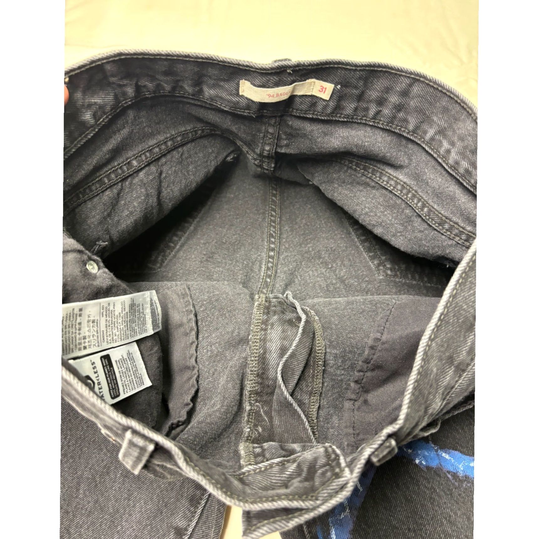 Levi's VINTAGE Levi's 94 Baggy Jeans Black 31x29 Mens Baggy 31 Black Denim Lightning Graphic Painted Relaxed Fit Jeans Size US 31 - 4 Thumbnail