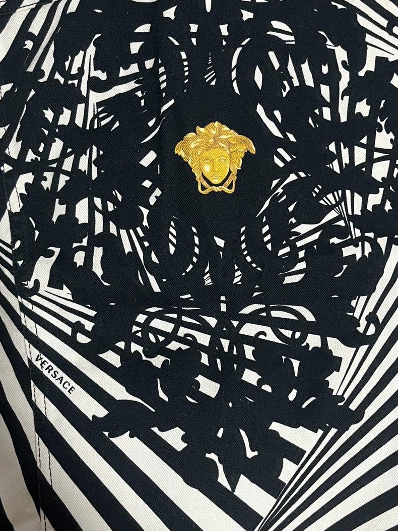 Versace Versace Yellow gold print patterned denim jacket jacket Size US XL / EU 56 / 4 - 4 Thumbnail