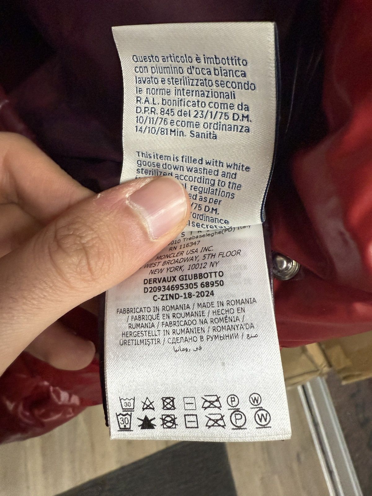 Moncler Moncler Burgandy Puffer Coat Size US M / EU 48-50 / 2 - 10 Thumbnail