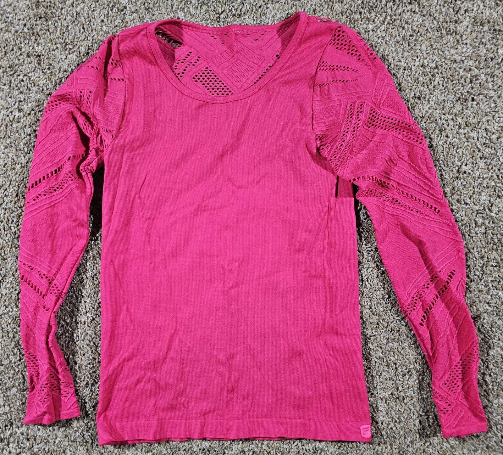 Fabletics Fabletics womens doiley sleeve pink top SEE MEASUREMENTS Size M / US 6-8 / IT 42-44 - 1 Thumbnail