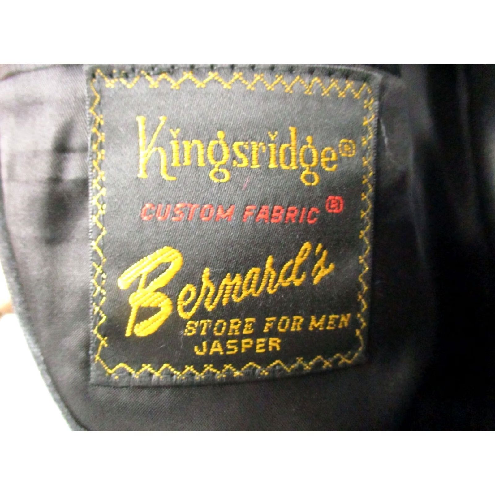 Vintage VINTAGE Kingsridge Blazer Sport Coat Men 40R Gray Pinstripe Made in USA Size 40R - 6 Thumbnail