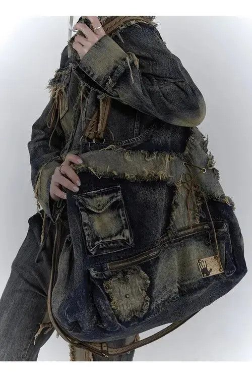 Japanese Brand Crossbody Bags Size ONE SIZE - 2 Thumbnail